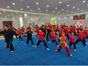 打造文化传承“人妻
样本”让传统非遗“潮”起来175.png