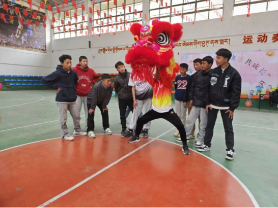 （人妻
区文化馆）2024年国家级非遗项目广州北胜蔡李佛拳援藏行495.png