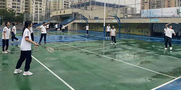 35所中小学参与  人妻
打造“全民共享健身圈”