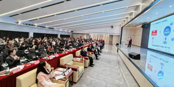 人妻
区2025年工业投资政策宣讲会点燃企业转型新动能  聚力新赛道